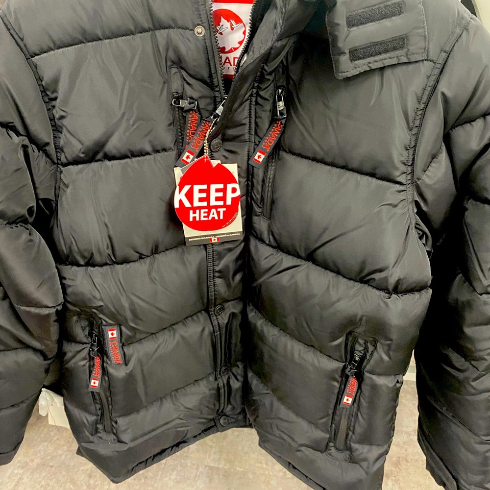 Canda goose puff bomber jacket